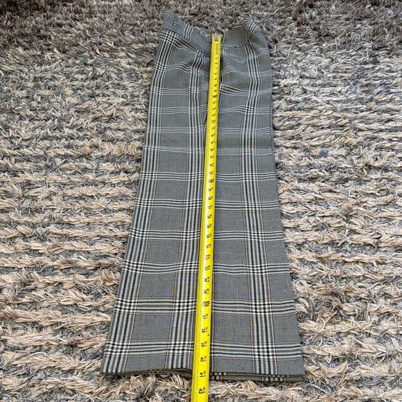 H&M Gray Plaid Women’s Pantsuit Set - Picture 12 of 16